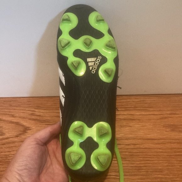 Very good condition lace up Adidas soccer cleats in black, white, & lime green - Picture 7 of 11